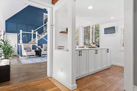 12 Warren St, Georgetown, MA 01833 photo 12