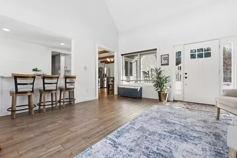 12 Warren St, Georgetown, MA 01833 photo 4