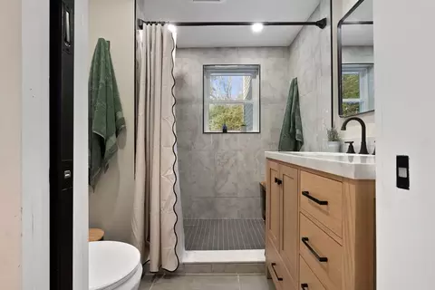 12 Warren St, Georgetown, MA 01833 photo 28