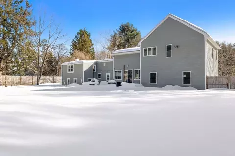 12 Warren St, Georgetown, MA 01833 photo 39