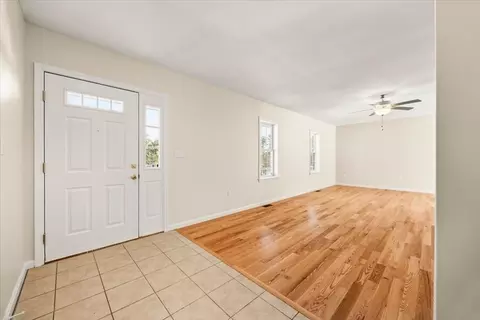 7 Maud Palmer Dr, Wareham, MA 02571 photo 4
