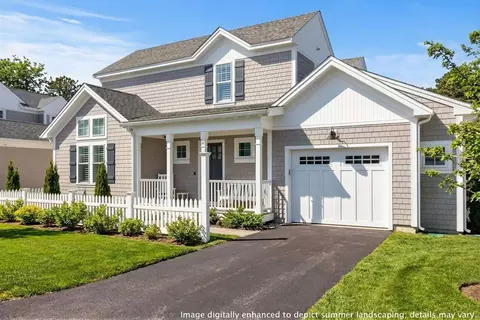 11 Rosewood Cir, Mashpee, MA 02649