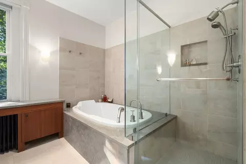 236 Walnut St, Brookline, MA 02445 photo 20
