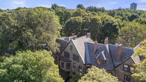 236 Walnut St, Brookline, MA 02445 photo 27