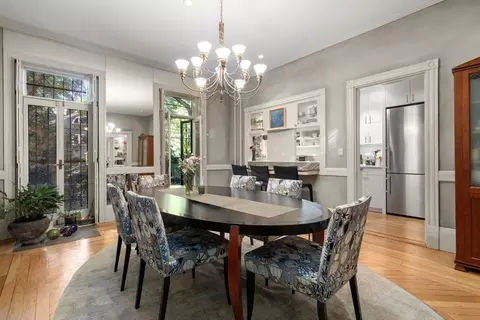 236 Walnut St, Brookline, MA 02445 photo 7