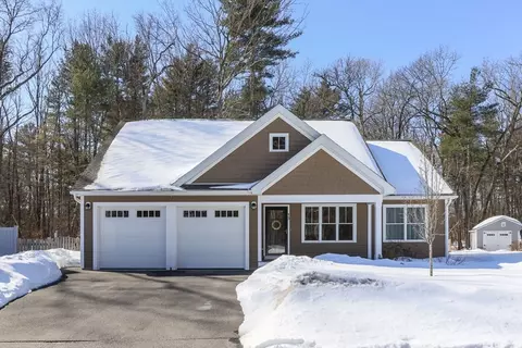 13 Birch Dr, Pepperell, MA 01463
