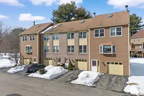 91 Heritage Dr #91, Tewksbury, MA 01876