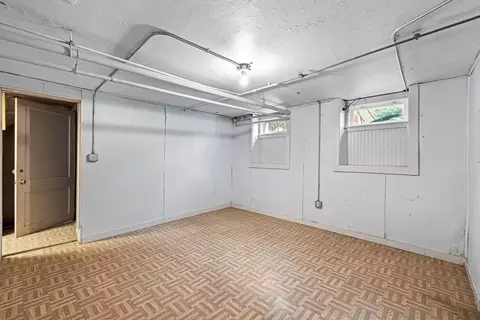 867 E Broadway, Boston, MA 02127 photo 32
