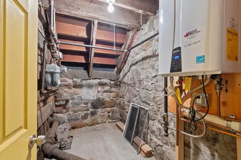 867 E Broadway, Boston, MA 02127 photo 37