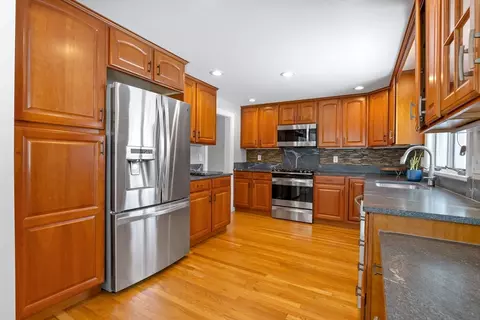 60 Douglas Rd, Needham, MA 02492 photo 10