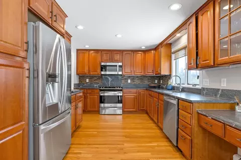 60 Douglas Rd, Needham, MA 02492 photo 9