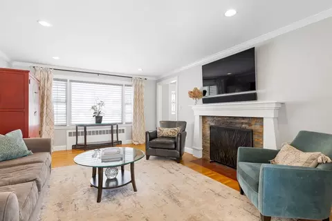 60 Douglas Rd, Needham, MA 02492 photo 5