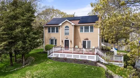 Exterior - 178 Atlantic St, Gloucester, MA 01930 photo 7 of 8