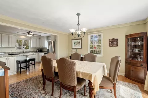 Dining - 178 Atlantic St, Gloucester, MA 01930 photo 2 of 2