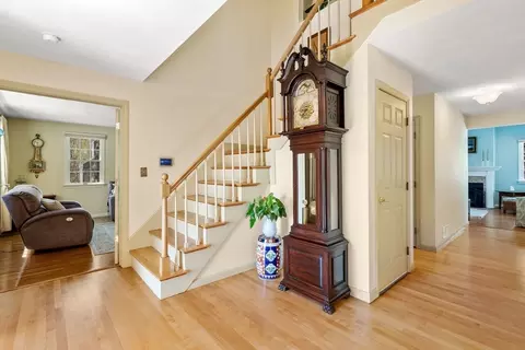 Entry Way - 178 Atlantic St, Gloucester, MA 01930 photo 3 of 3