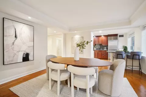 20 Chapel St #B811, Brookline, MA 02446