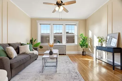 401 Washington St #6, Brookline, MA 02446