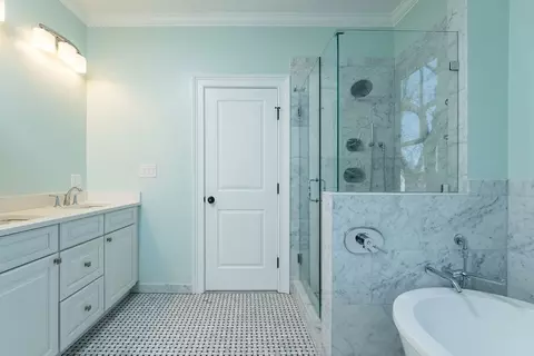 142 Fuller St #4, Brookline, MA 02446 photo 14
