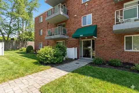 300 Commercial St #23, Braintree, MA 02184