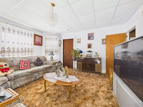 304 Cambridge St, Fall River, MA 02721 photo 12