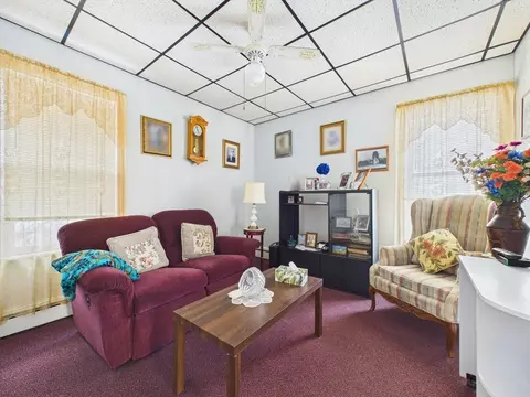 304 Cambridge St, Fall River, MA 02721 photo 3