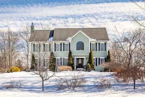 707 Stafford St, Leicester, MA 01542