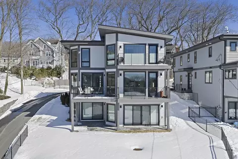 31 Brunswick Rd, Arlington, MA 02476