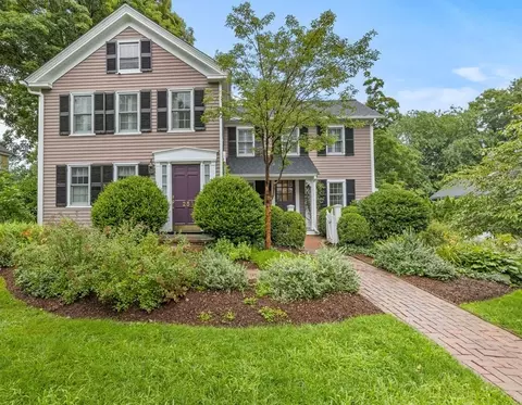 25 Irving Pl, Holliston, MA 01746