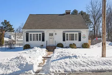 16 Smith St, Haverhill, MA 01832