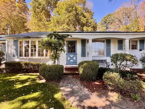 159 Upper Church St, Gilbertville, MA 01031