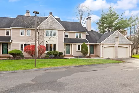 54 Jasper Ln #54, Randolph, MA 02368