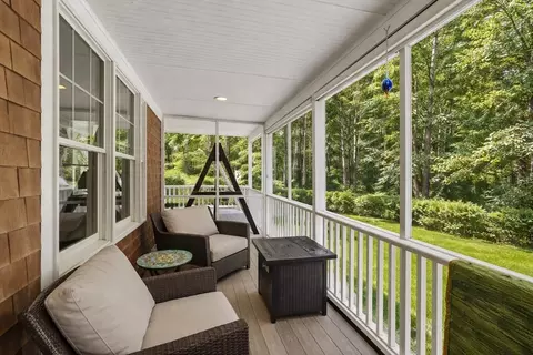 Exterior - 18 Red Pine Ln, Wareham, MA 02571 photo 4 of 8