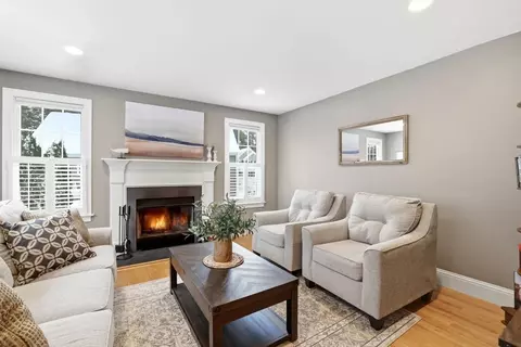 Living - 18 Red Pine Ln, Wareham, MA 02571 photo 2 of 2