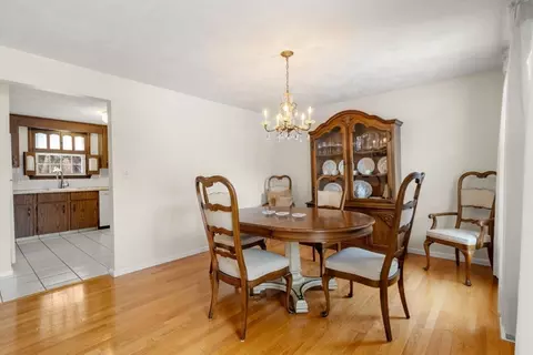 21 Brewster Dr, Needham, MA 02492 photo 9