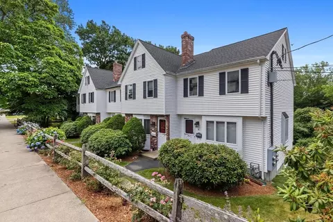 Exterior - 1 Traverse St #E, Wakefield, MA 01880 photo 5 of 5