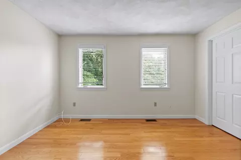 Bedroom - 1 Traverse St #E, Wakefield, MA 01880 photo 6 of 6