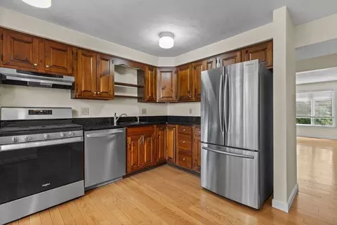 Kitchen - 1 Traverse St #E, Wakefield, MA 01880 photo 1 of 4
