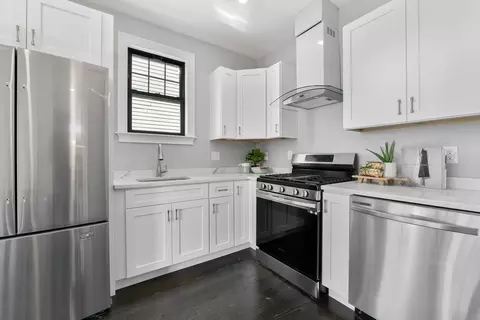 18 Albion St #2, Boston, MA 02119