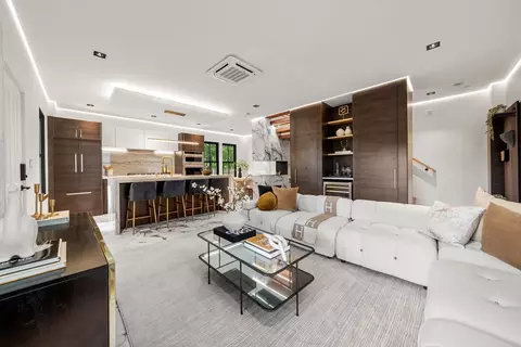 304 Elliot St Carriage House S #4, Newton, MA 02464