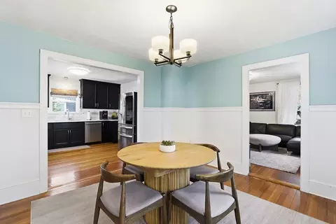 Dining - 23 A St, Hull, MA 02045 photo 2 of 2