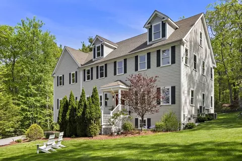 122 Green St, Northborough, MA 01532