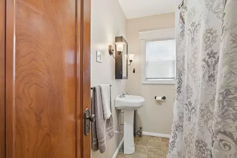 24 Melha Ave, Springfield, MA 01104 photo 30