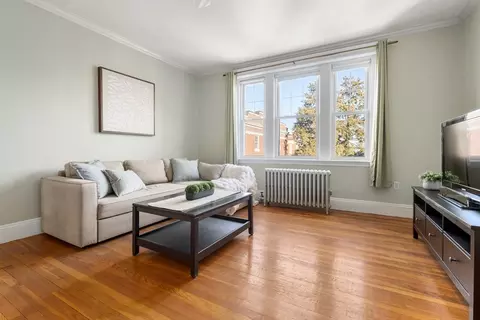 52 Babcock #5, Brookline, MA 02446
