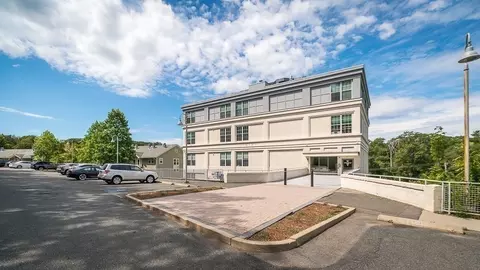 Exterior - 24 Cobblestone Ln #603, Gloucester, MA 01930 photo 1 of 1