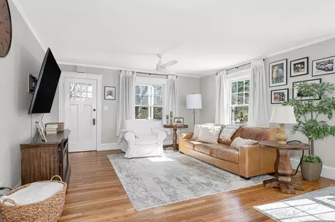 430 West St, Reading, MA 01867 photo 4