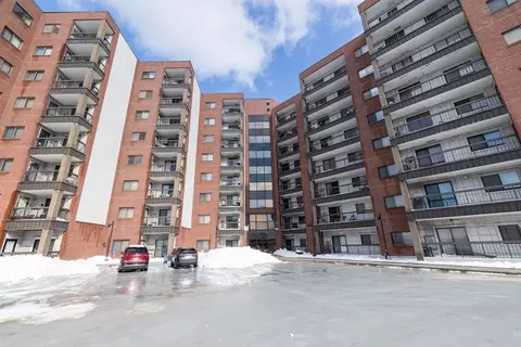 90 Quincy Shore Dr #721, Quincy, MA 02171