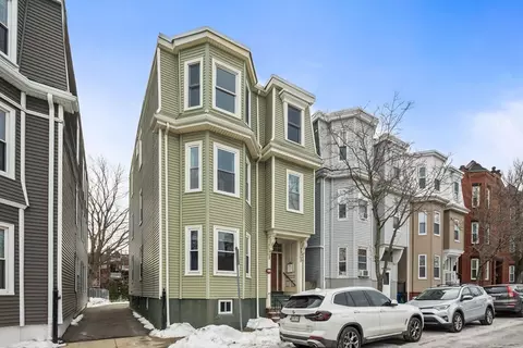 Exterior - 587 E 4th St #3, Boston, MA 02127 photo 7 of 7