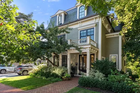 46 Mount Vernon St #1, Cambridge, MA 02140