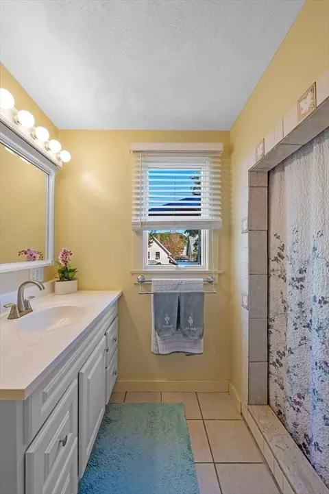 9 Cleveland Pl, Gloucester, MA 01930 photo 29