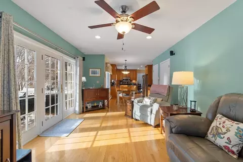 20 Meadow Rd, Beverly, MA 01915 photo 15